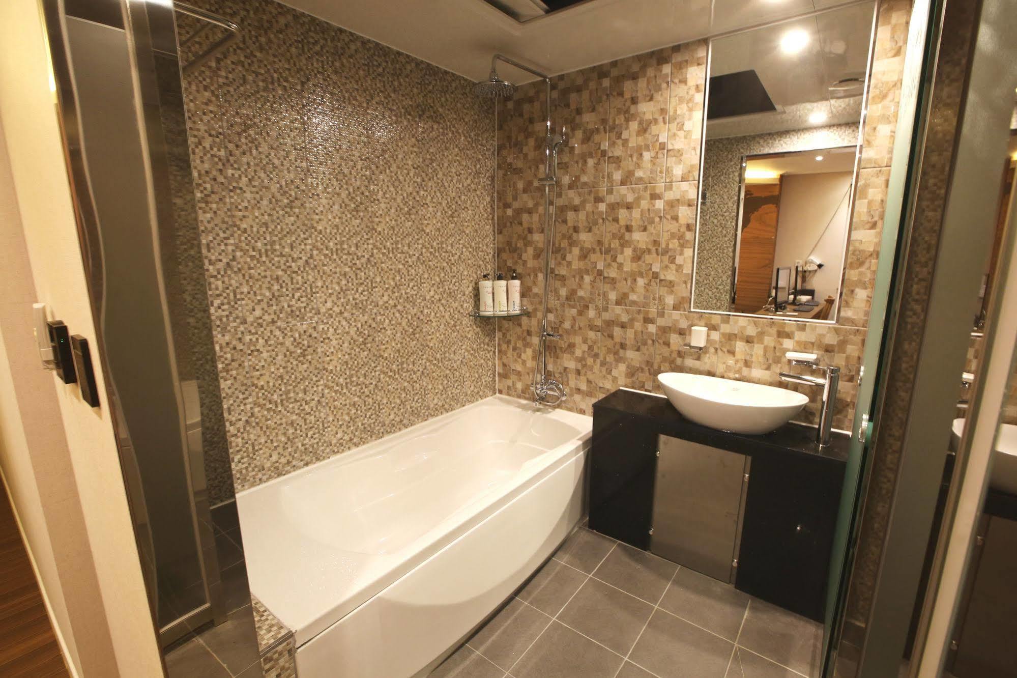 Jeju Lux Hotel Oso-ri Exterior foto