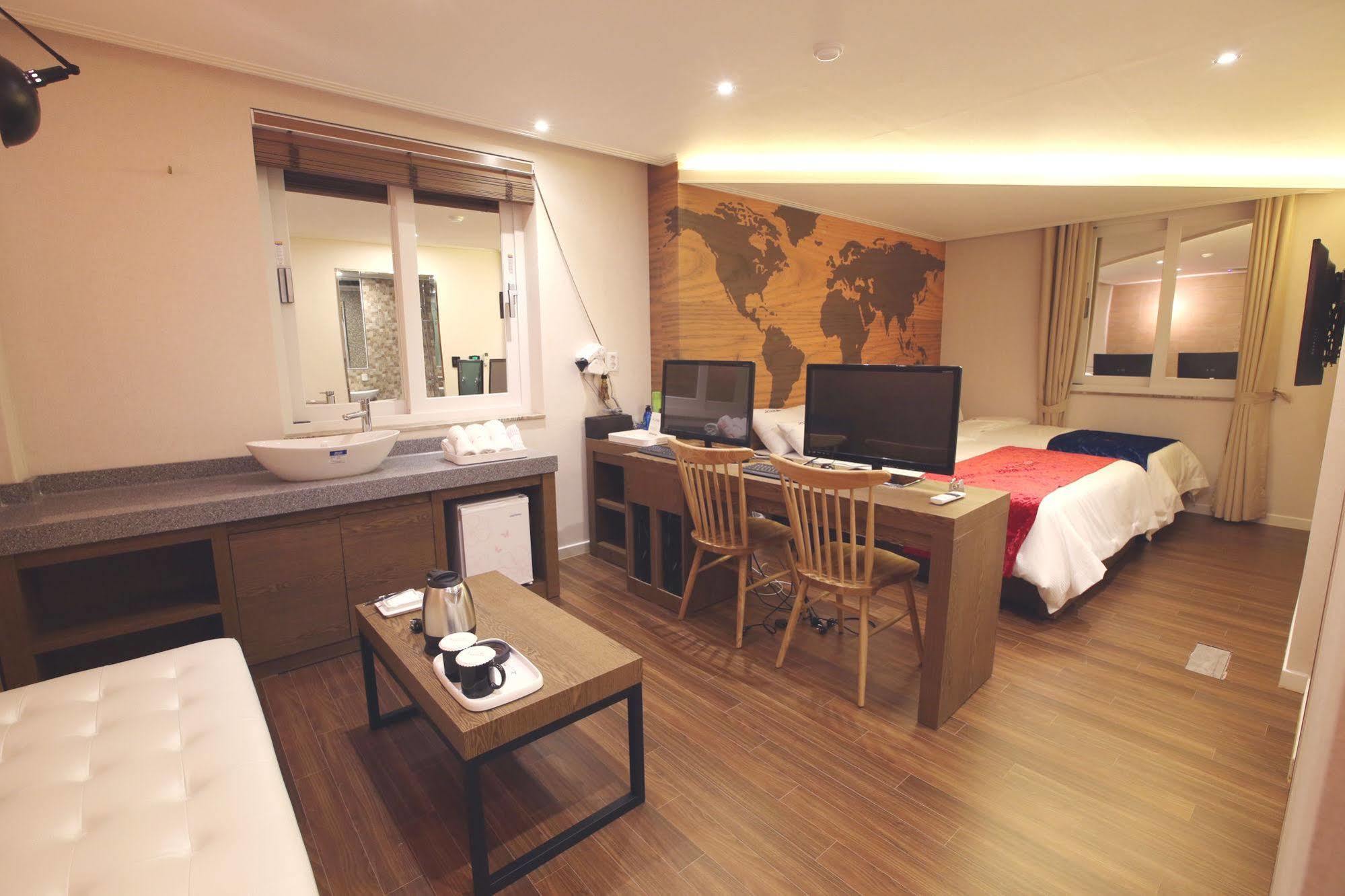 Jeju Lux Hotel Oso-ri Exterior foto